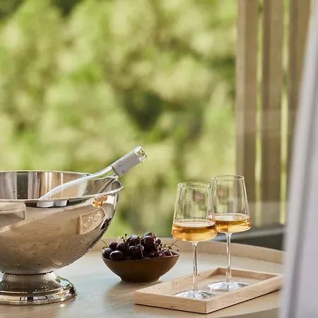 Lägenhetshotell White (adults Only)