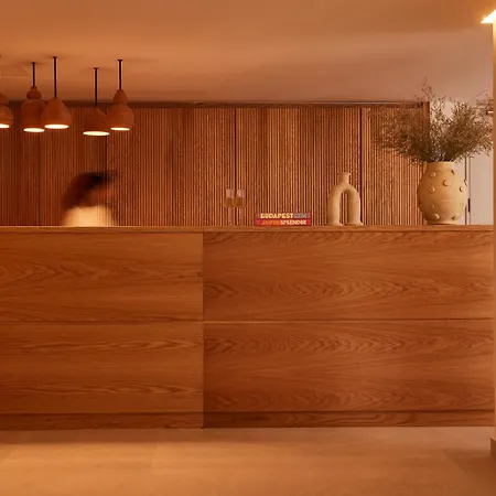 White (adults Only) Appart hôtel *
