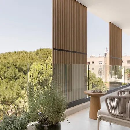 White (adults Only) ليماسول