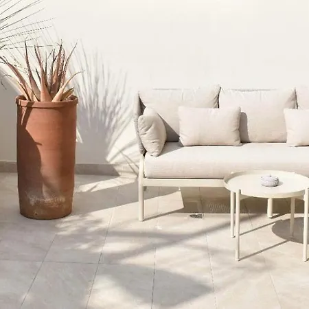 Aparthotel White (adults Only)