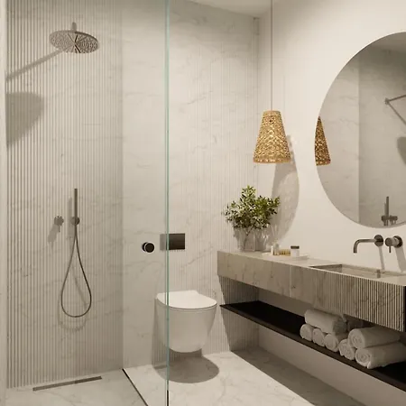 White (adults Only) شقة فندقية ليماسول