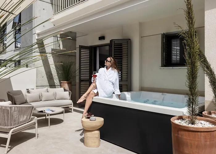 White (adults Only) Aparthotel Lemesos